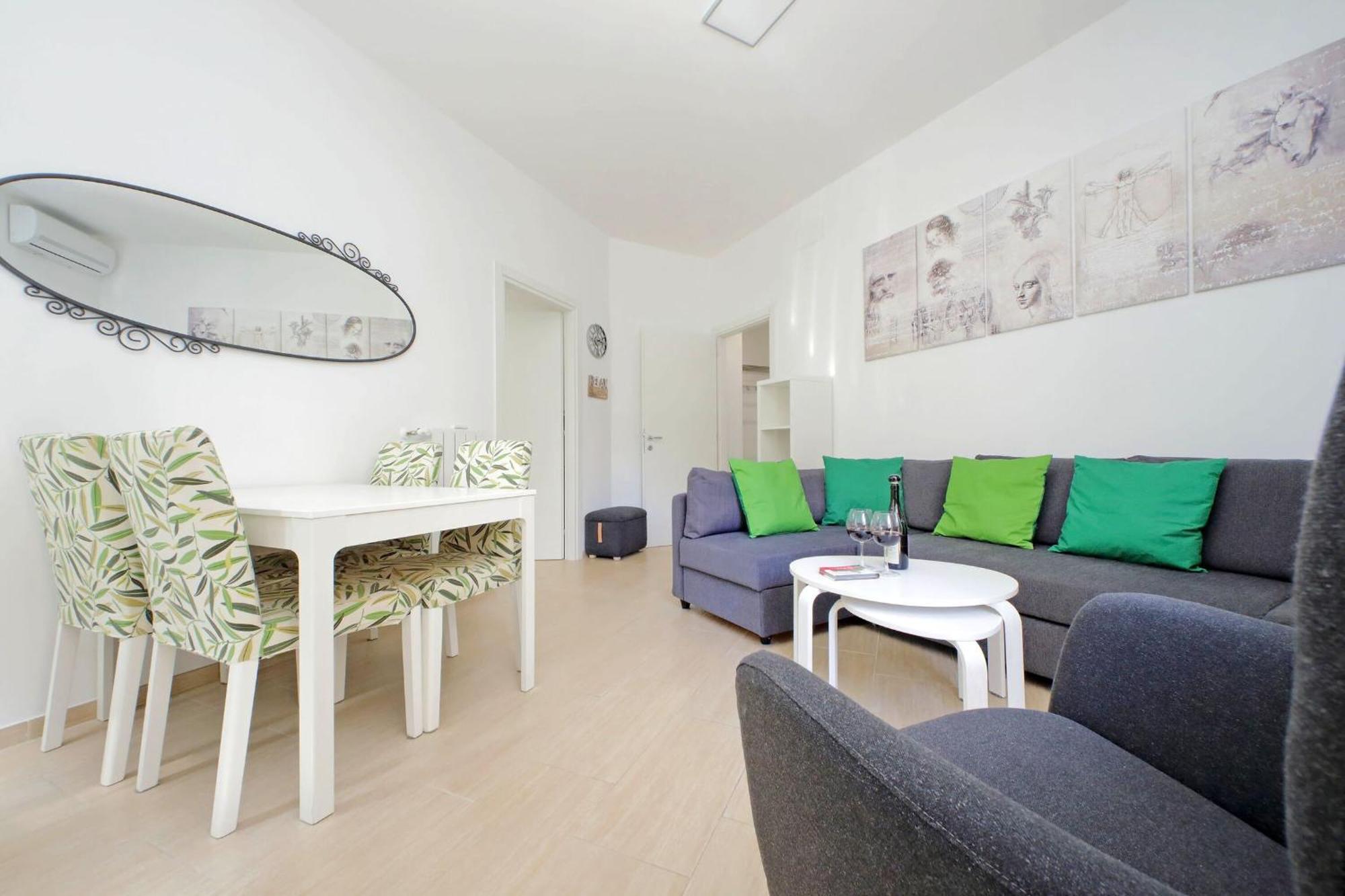 Apartment Livorno By Halldis Rom